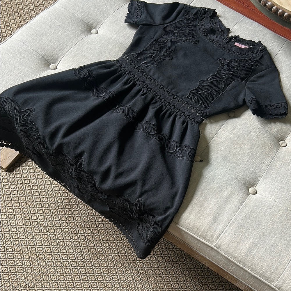 MADEMOISELLE Elegant Black Dress with Eyelet/Embroidered Details Size Small